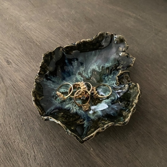 Stunning Handmade Trinket Dish - Picture 2 of 9